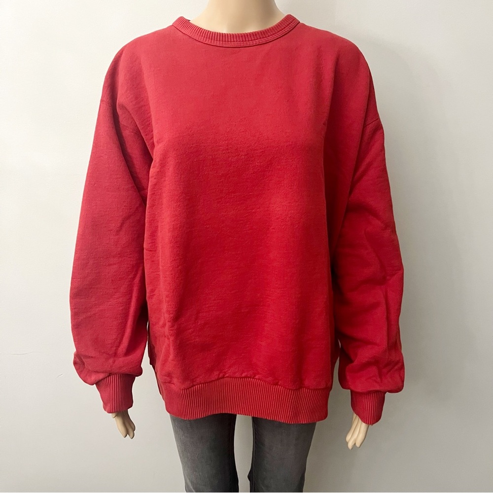 Vintage Oversized red crew neck sweater shirt. Fits like a M-L
